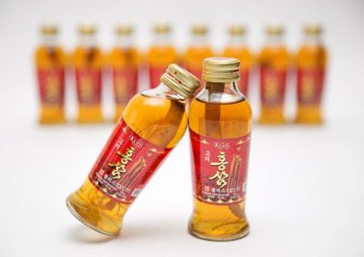 Nước hồng sâm có củ 120ml*10 chai KGS